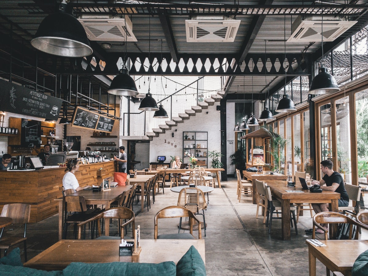 Restaurante LaPepa en Plaza Europa, frente a Fira Gran Via